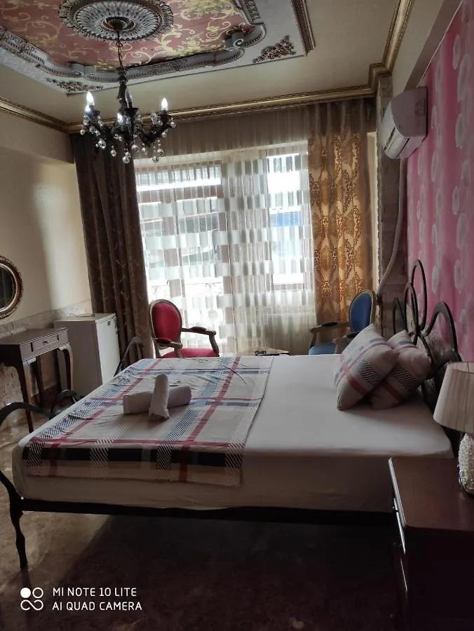 Dilek Hotel & Cafe Istanbul